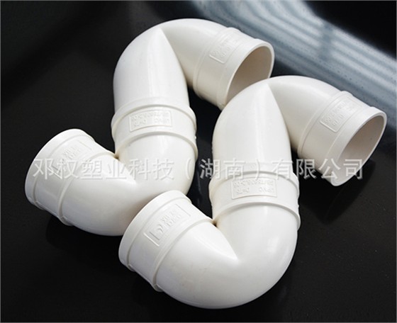 五月天亚洲中文娱乐网 邓权就目前中国PVC管材发展的行业问题进行分析